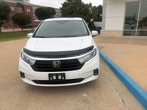 Used 2024 Honda Odyssey Elite image 5