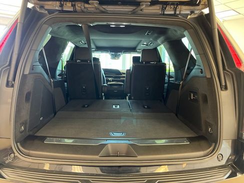 Certified 2023 Cadillac Escalade Premium Luxury Platinum AWD/4WD image 16