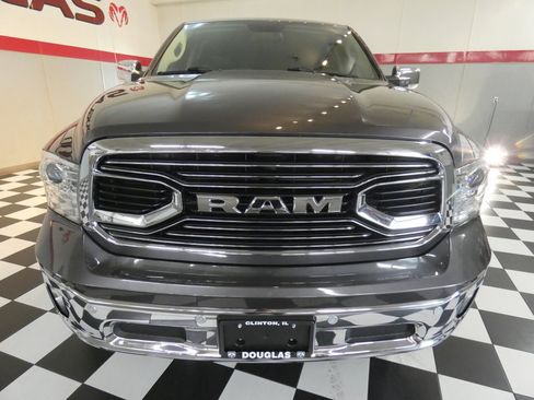 Used 2019 RAM 1500 Laramie AWD/4WD image 3