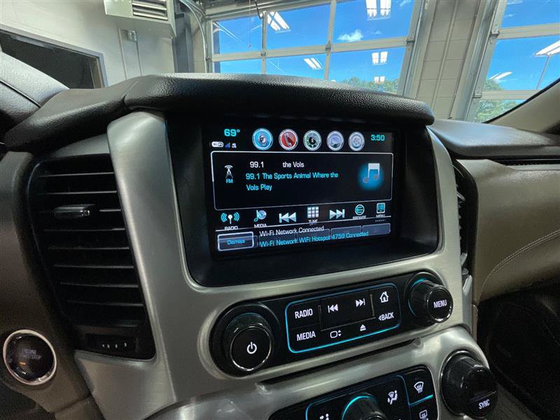Used 2018 GMC Yukon XL SLT w/ Premium Edition AWD/4WD image 17