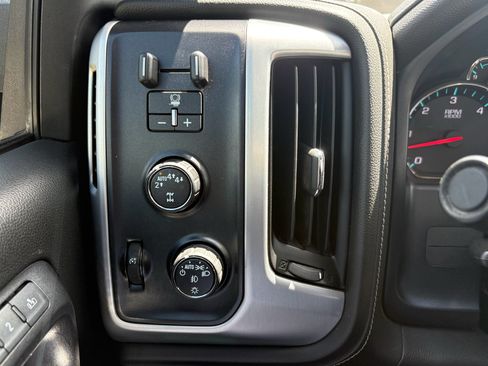 Used 2018 GMC Sierra 1500 SLT AWD/4WD image 21