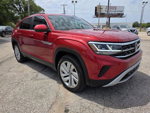 Used 2020 Volkswagen Atlas Cross Sport SEL image 3