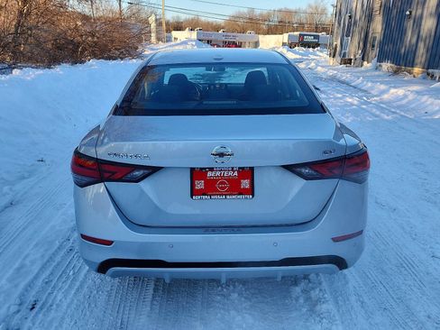 Used 2023 Nissan Sentra SV image 5