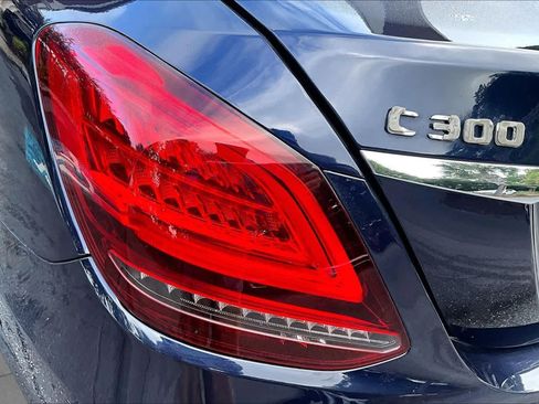 Used 2021 Mercedes-Benz C 300 Sedan image 29