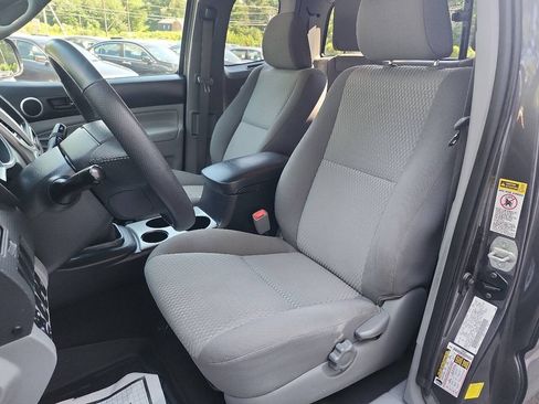 Used 2012 Toyota Tacoma 4x4 Access Cab w/ SR5 Pkg image 10