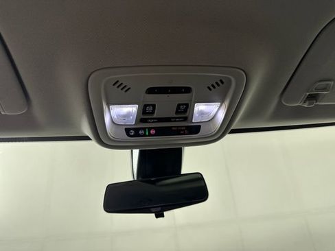 Used 2020 Chevrolet Traverse RS w/ LPO, Floor Liner Package AWD/4WD image 24