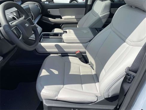 New 2025 Ford Expedition Max Active image 7