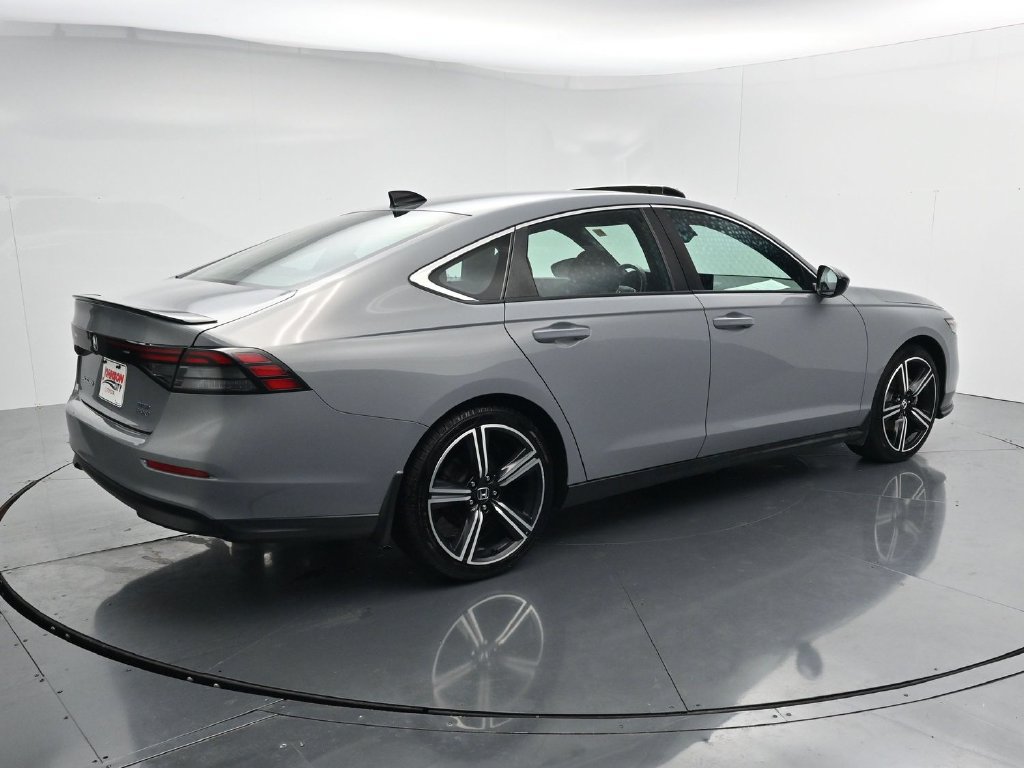 Used 2023 Honda Accord Sport image 8