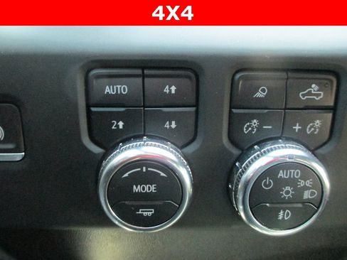 Used 2024 GMC Sierra 3500 Denali w/ Denali Reserve Package image 29