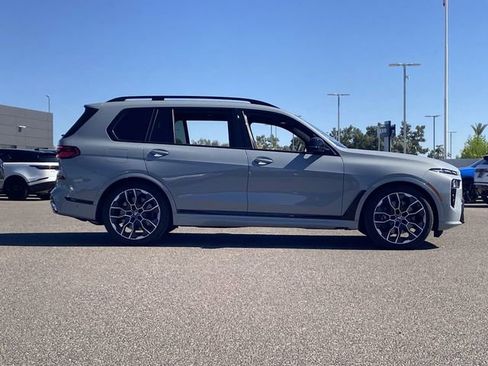 New 2025 BMW X7 M60i image 5