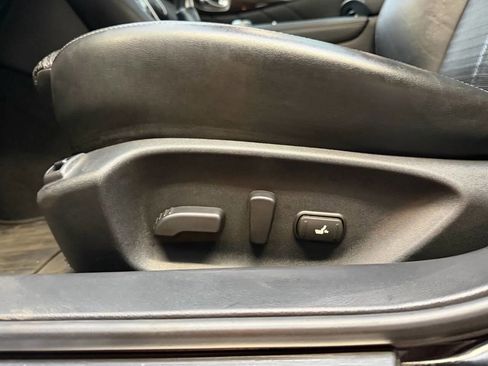 Used 2017 INFINITI Q50 Red Sport 400 image 24