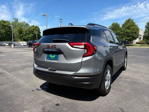Used 2023 GMC Terrain SLE w/ Driver Convenience Package AWD/4WD image 6