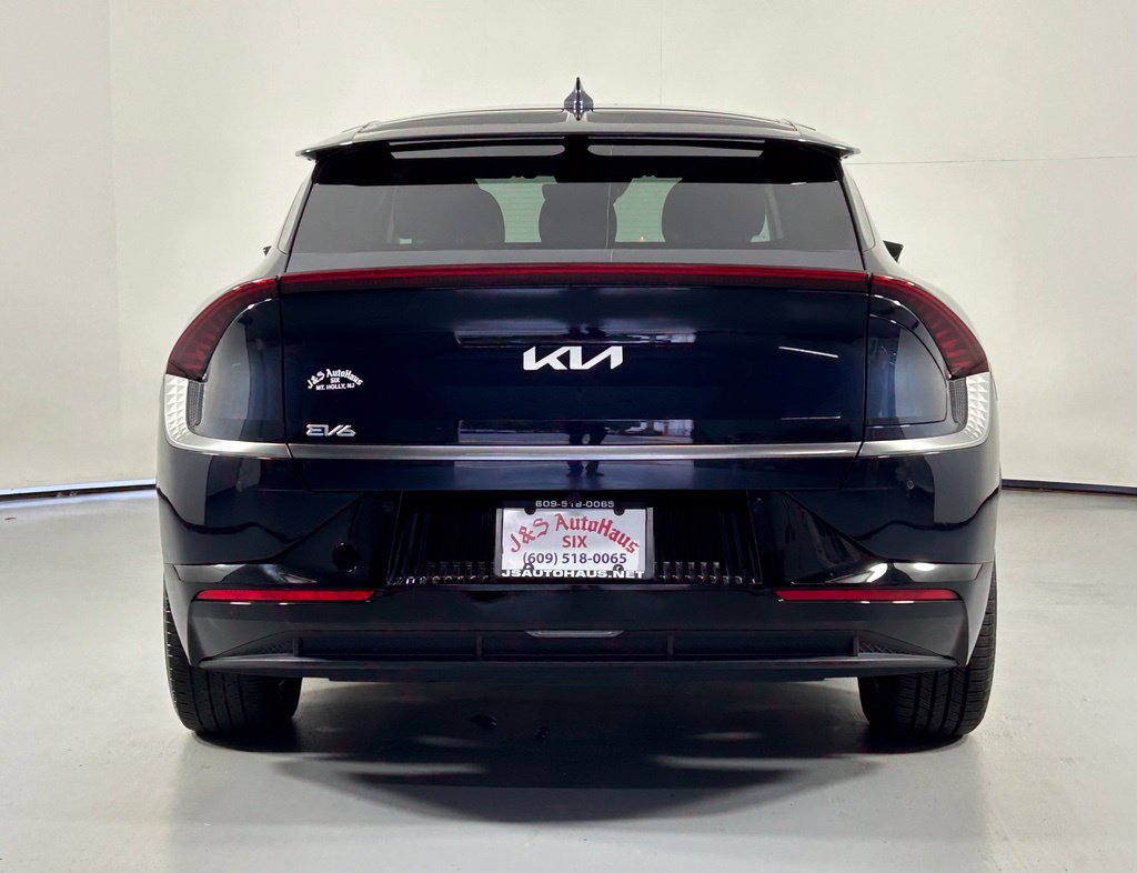 Used 2023 Kia EV6 Wind w/ Wind Technology Package AWD/4WD image 6