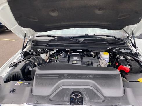 Used 2024 RAM 2500 Laramie w/ Safety Group AWD/4WD image 21