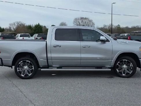 Used 2022 RAM 1500 Limited w/ Body Color Bumper Group image 9