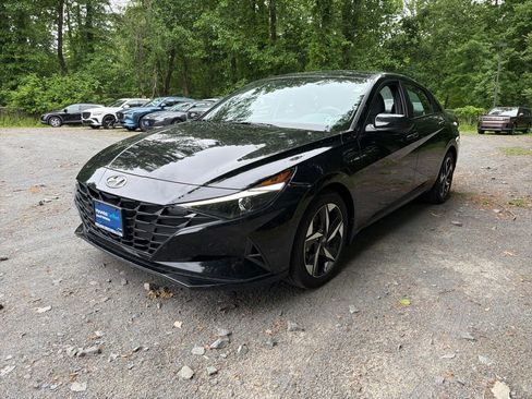 Certified 2023 Hyundai Elantra SEL w/ Convenience Package FWD image 1