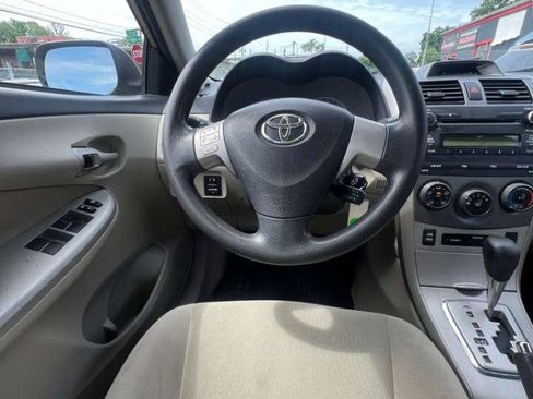 Used 2012 Toyota Corolla LE FWD image 17