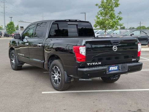 Used 2020 Nissan Titan SV w/ SV Convenience Package RWD image 7