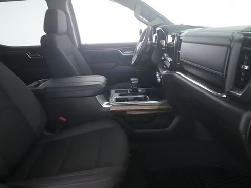Used 2024 GMC Sierra 1500 Elevation image 29
