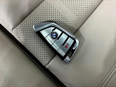 Used 2020 BMW X5 xDrive40i w/ Premium Package image 13