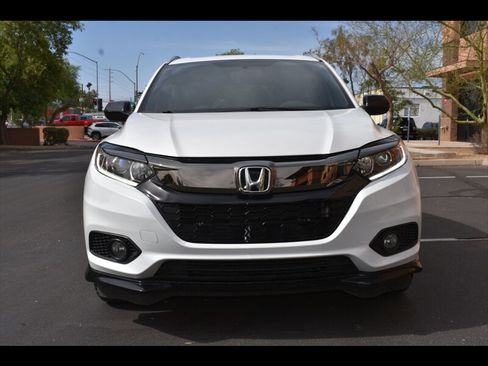 Used 2021 Honda HR-V Sport image 8