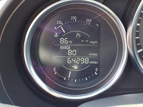 Used 2019 MAZDA MX-5 Miata Club w/ I-ACTIVSENSE Club Package RWD image 25
