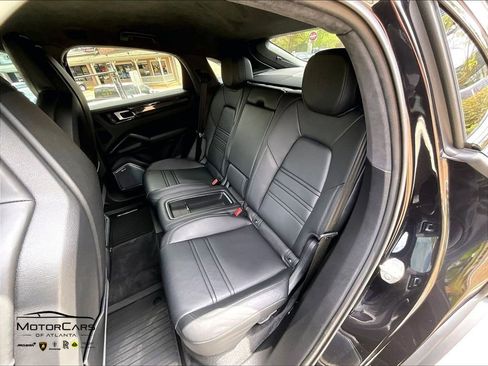 Used 2022 Porsche Cayenne Turbo GT image 26