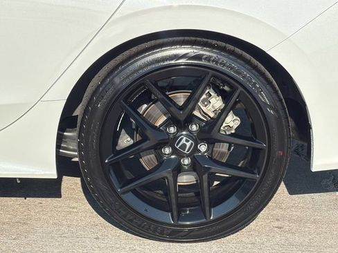 Used 2025 Honda Civic Sport image 11