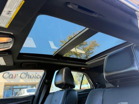 Used 2014 Chrysler 300 S image 20
