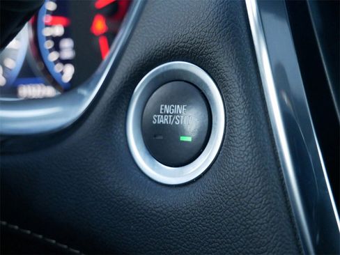 Used 2022 Chevrolet Traverse Premier image 26