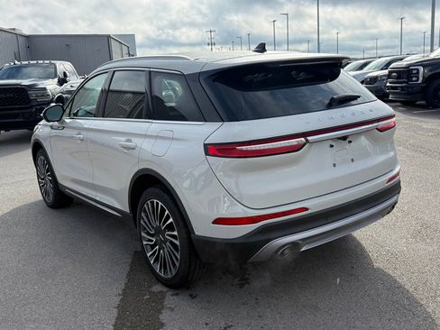 Used 2022 Lincoln Corsair Reserve w/ Equipment Group 201A image 22