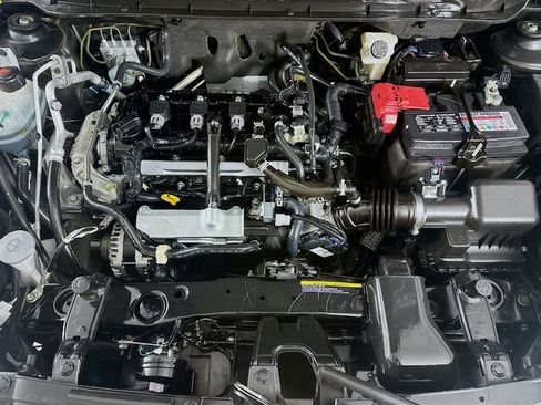 Certified 2024 Nissan Kicks S image 28