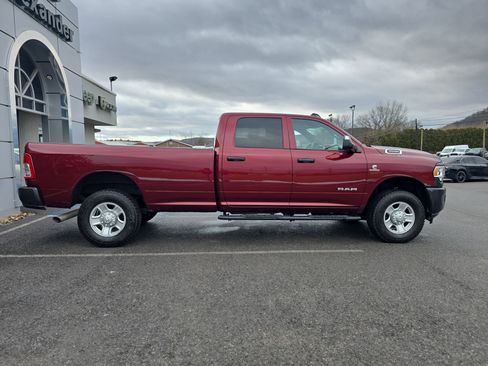Used 2022 RAM 3500 Tradesman image 2