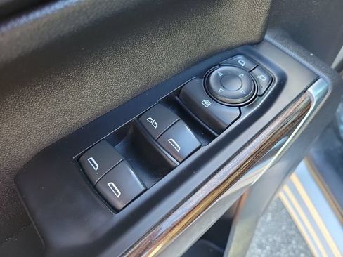 Used 2020 Chevrolet Silverado 1500 LT w/ Texas Edition AWD/4WD image 15