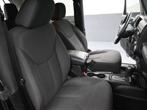 Used 2014 Jeep Wrangler Sport w/ Connectivity Group AWD/4WD image 23