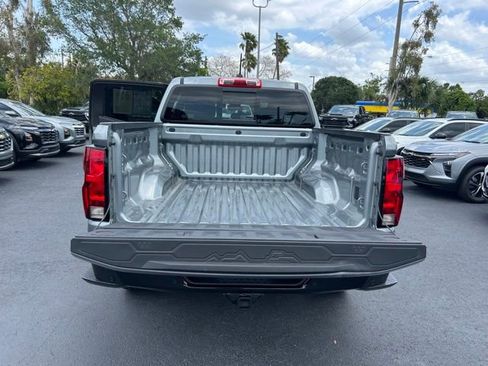 Used 2025 Chevrolet Colorado W/T w/ Advanced Trailering Package image 16