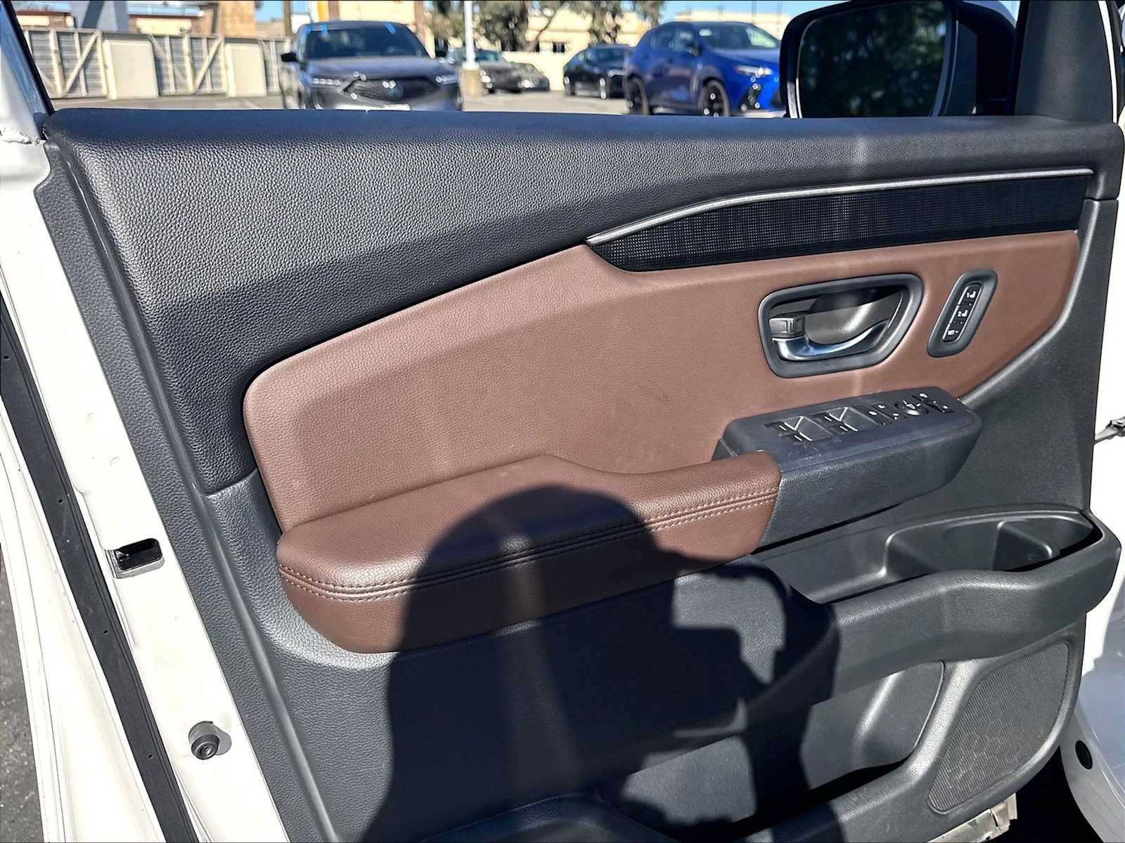 Used 2023 Honda Pilot Elite image 25