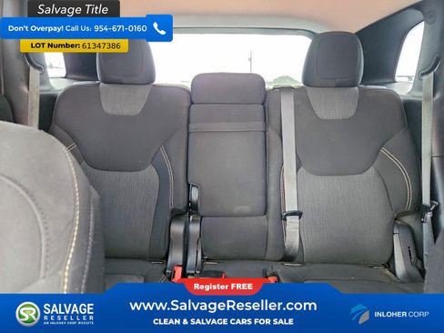 Used 2015 Jeep Cherokee Latitude FWD image 13