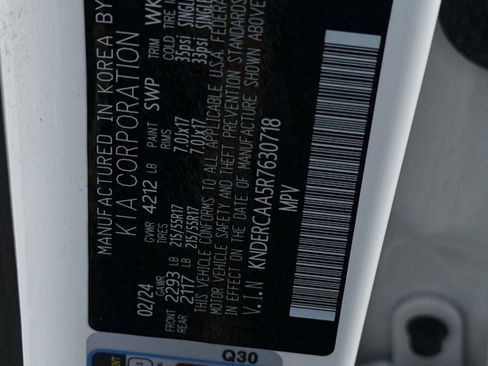 Used 2024 Kia Seltos EX image 29