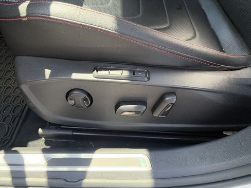 Used 2019 Volkswagen Jetta GLI Autobahn FWD image 18