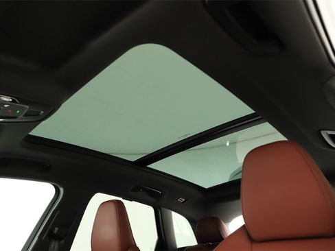 Certified 2025 Audi SQ5 Prestige image 26