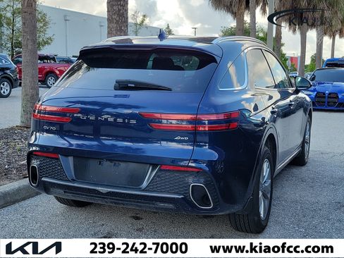 Used 2023 Genesis GV70 2.5T AWD/4WD image 9