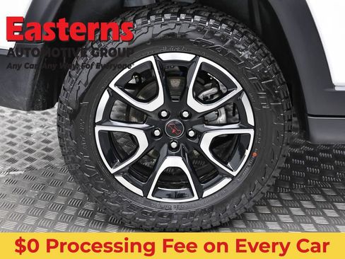 Used 2025 Jeep Compass Trailhawk AWD/4WD image 28