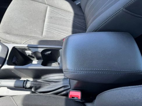 Used 2016 Ford Focus SE FWD image 18