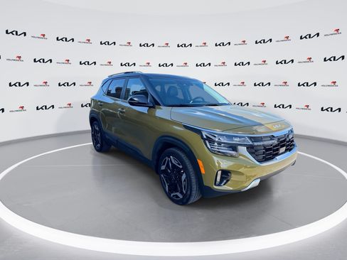 Used 2024 Kia Seltos SX AWD/4WD image 2