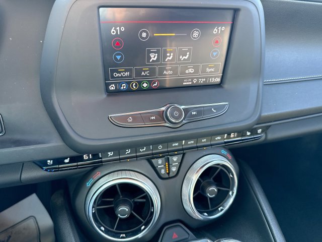 Used 2022 Chevrolet Camaro LT RWD image 19