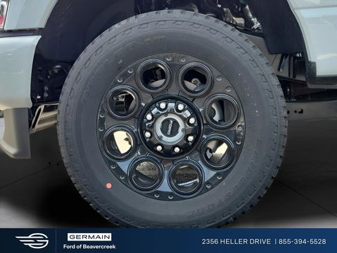New 2026 Ford F250 XLT w/ XLT Premium Package AWD/4WD image 9