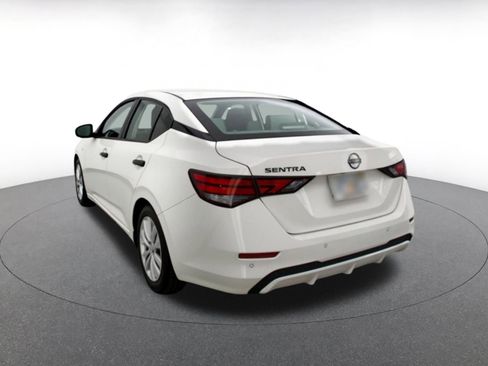 Used 2025 Nissan Sentra S image 11