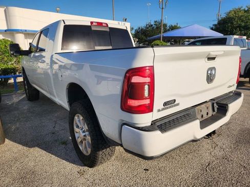 Used 2023 RAM 2500 Laramie AWD/4WD image 3