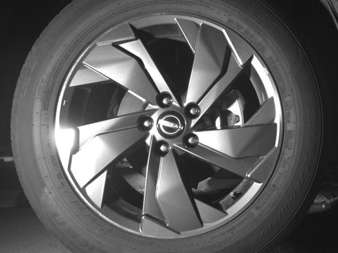 Used 2025 Nissan Rogue SV image 13